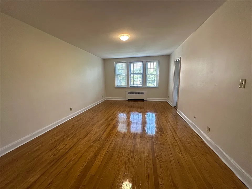 24 Concord Ave #308