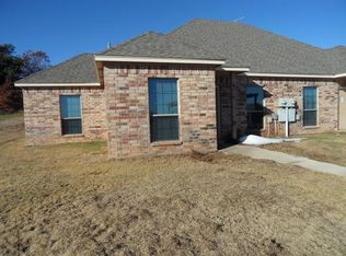 142 Lindas Creek Ln, Weatherford, TX 76088