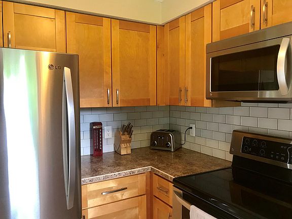 Glass subway tile back splash