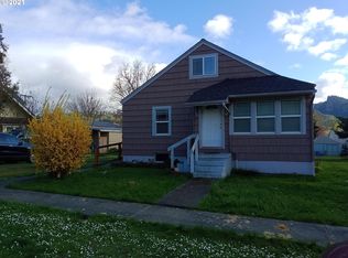 362 E 3rd Ave, Sutherlin, OR 97479