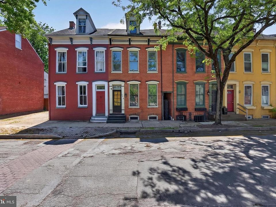 1st image of 124 S Newberry St