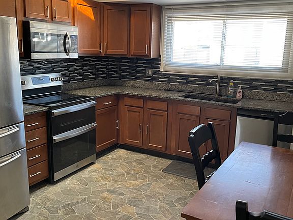 2nd image of 4550 N Cathay Ct