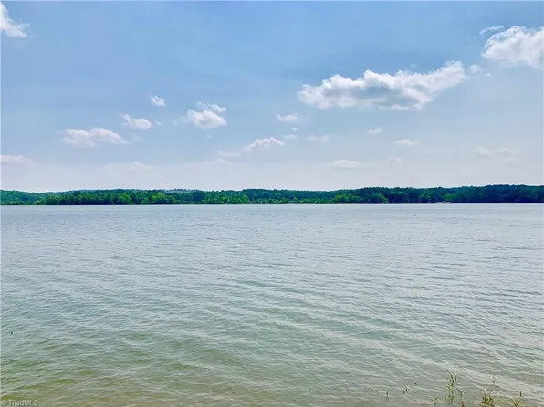 247 Whisper Lake Dr, New London, NC 28127