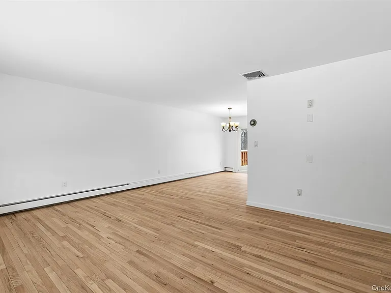 1618 Morningview Dr — Photo 7