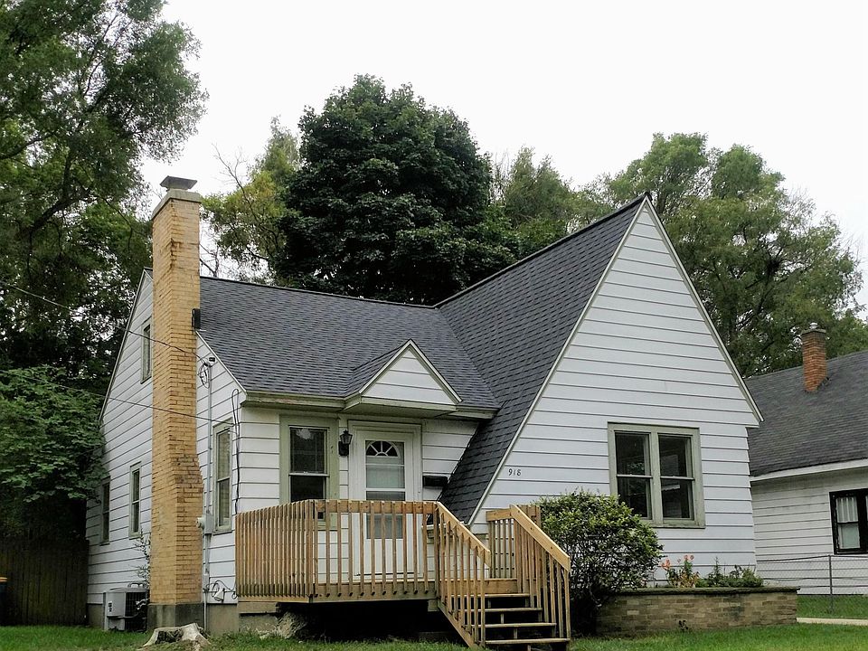 1st image of 918 Dickinson St SE
