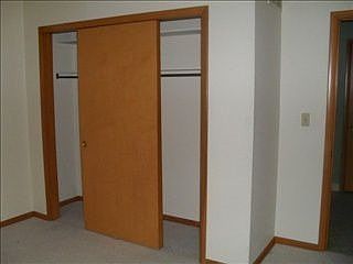 5th image of 17 Westfield Park