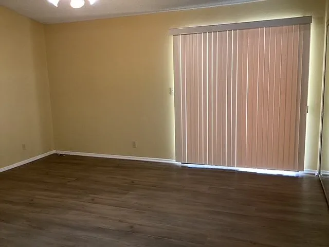 4660 Grandview Dr — Photo 11