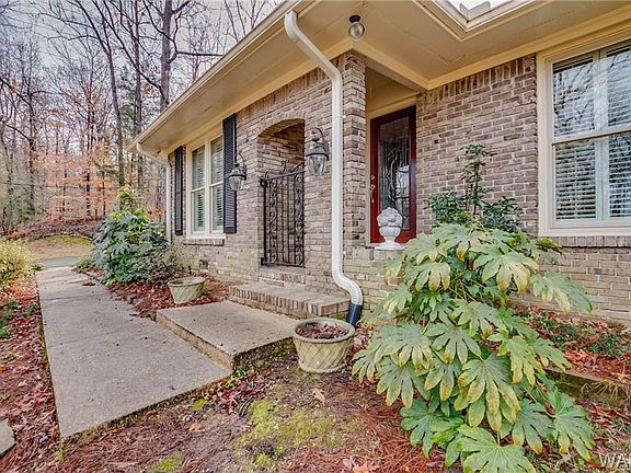 2nd image of 2531 18th Pl E