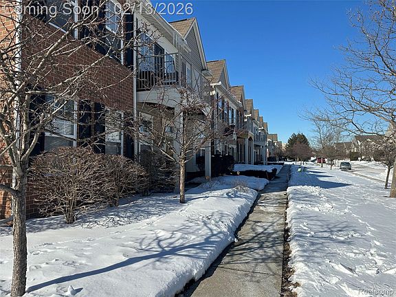 2nd image of 2393 Arcadia Dr