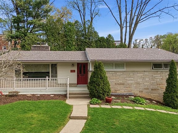3rd image of 2675 Strathmore Ln