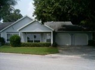 915 Beverly Harbors Dr, Leesburg, FL 34748