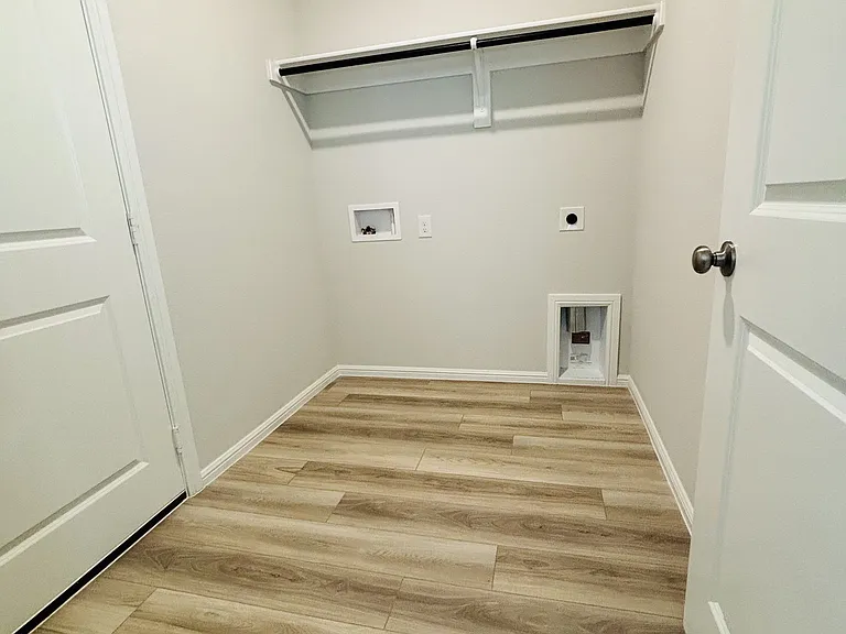 912 Santa Lucia Dr — Photo 12