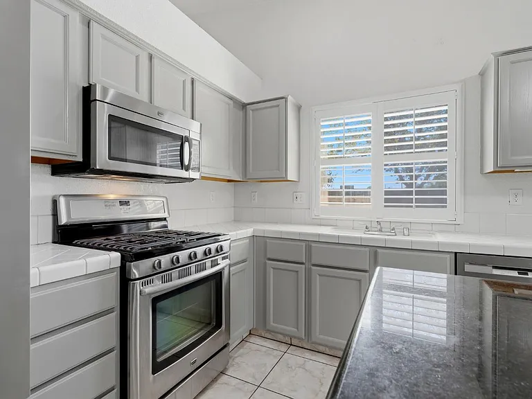 3006 Mission Dr — Photo 21