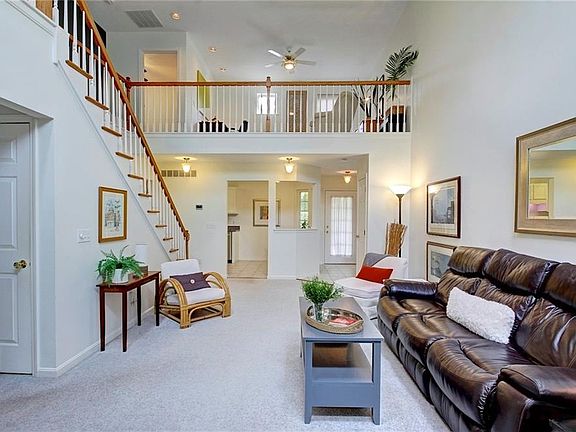 4th image of 2044 Reserve Ct