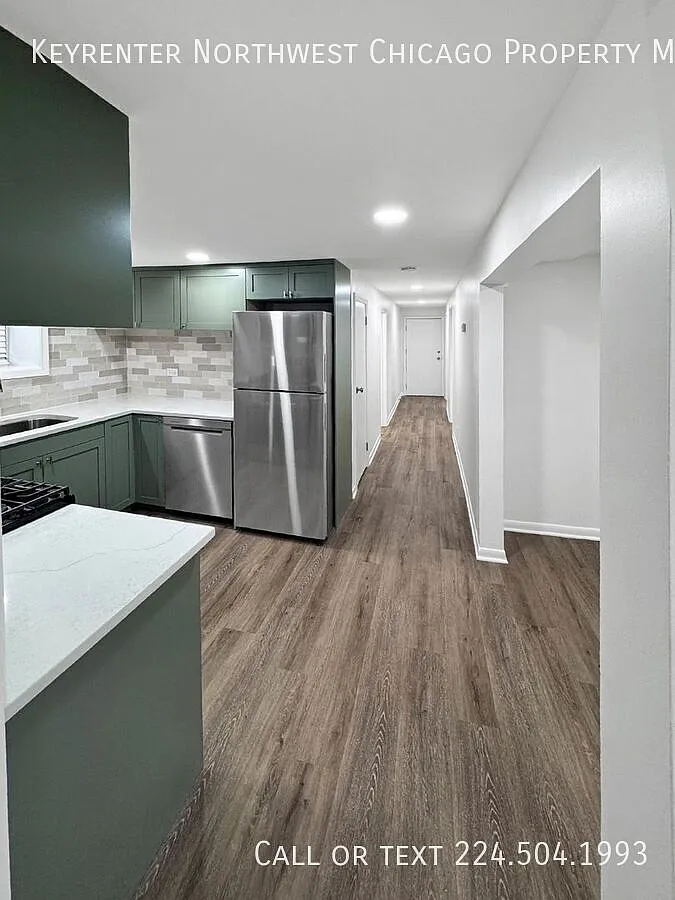 Beautifully Renovated 2-Bedroom Apartment in the Heart of Elmhurst — Photo 3