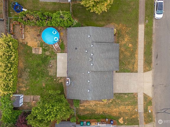 3rd image of 408 Charwila Lane