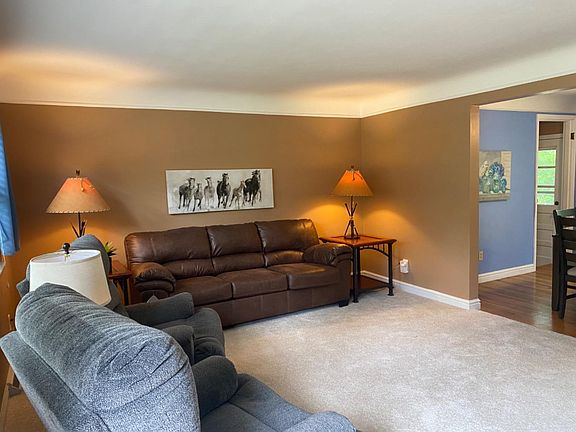 4th image of 2154 Oakwood Dr