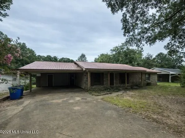 605 Pittman Dr, Mendenhall, MS 39114