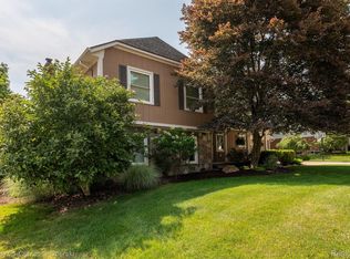 25410 Liberty Ln, Farmington Hills, MI