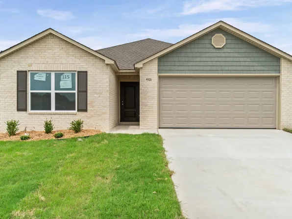 4101 Red Maple Ln, Alexander, AR 72002