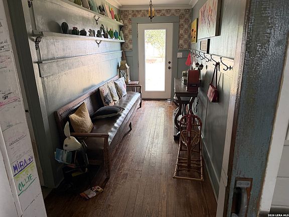 5th image of 191 SUNSHINE LN