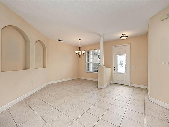 3rd image of 226 Willow Bend Way