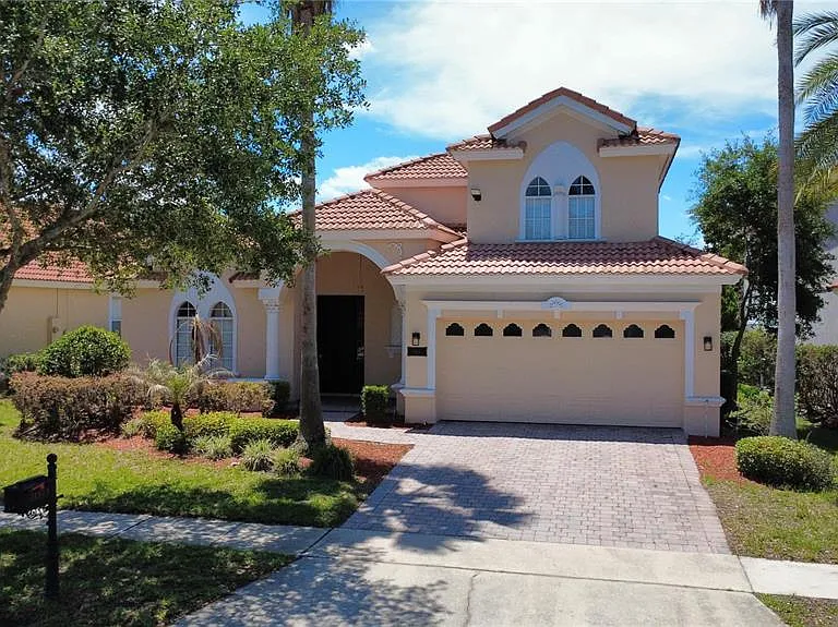 11813 Via Lucerna Cir — Photo 2