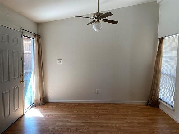 3rd image of 4629 Jenkins Cir