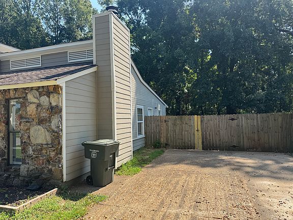 2nd image of 2210 Morning Vista Dr