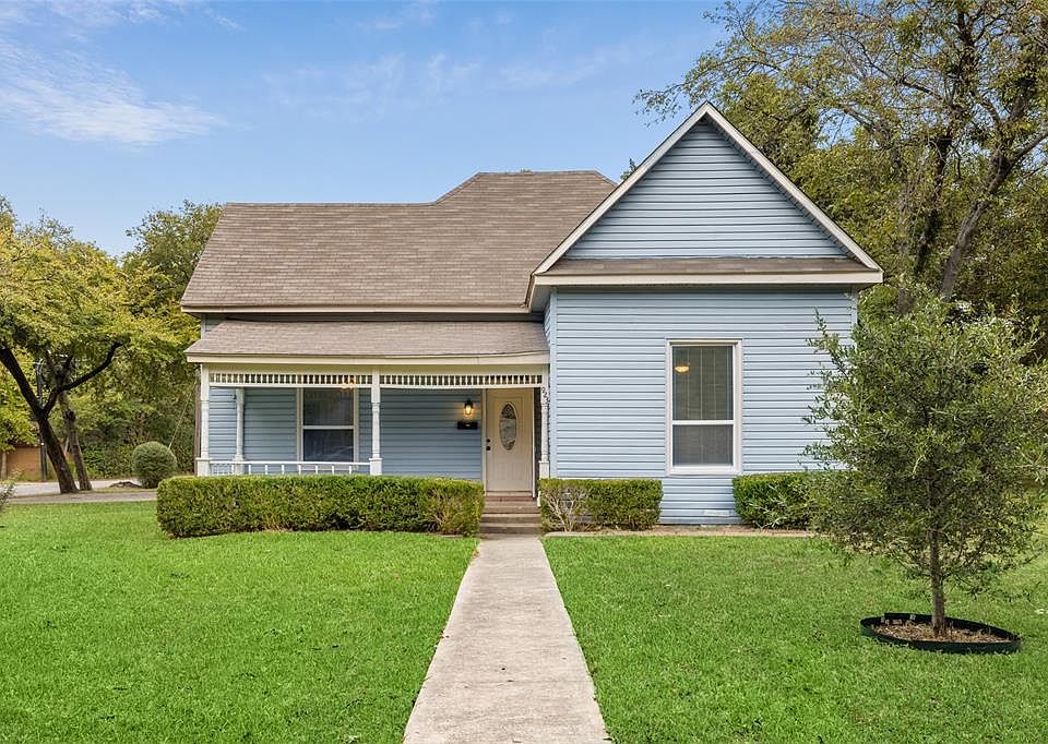 1st image of 923 Avenue #F