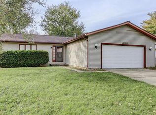 1813 Sadler Dr, Champaign, IL 61821