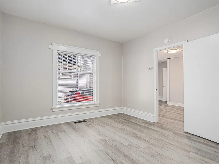 429 Davis St #1 — Photo 16