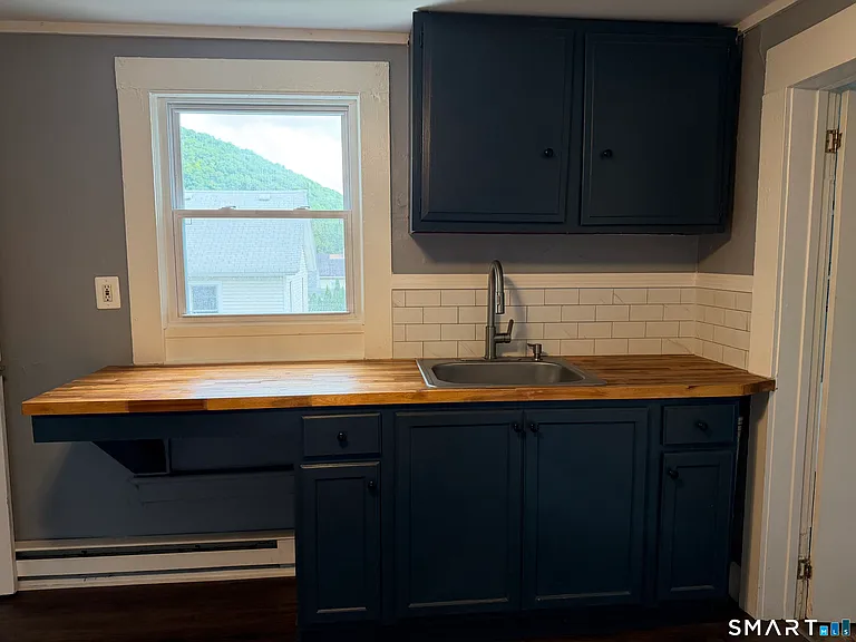246 Oak St #2 — Photo 2