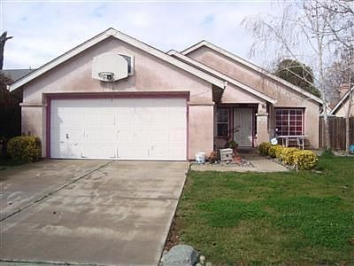 2nd image of 2431 Diamond Oaks St