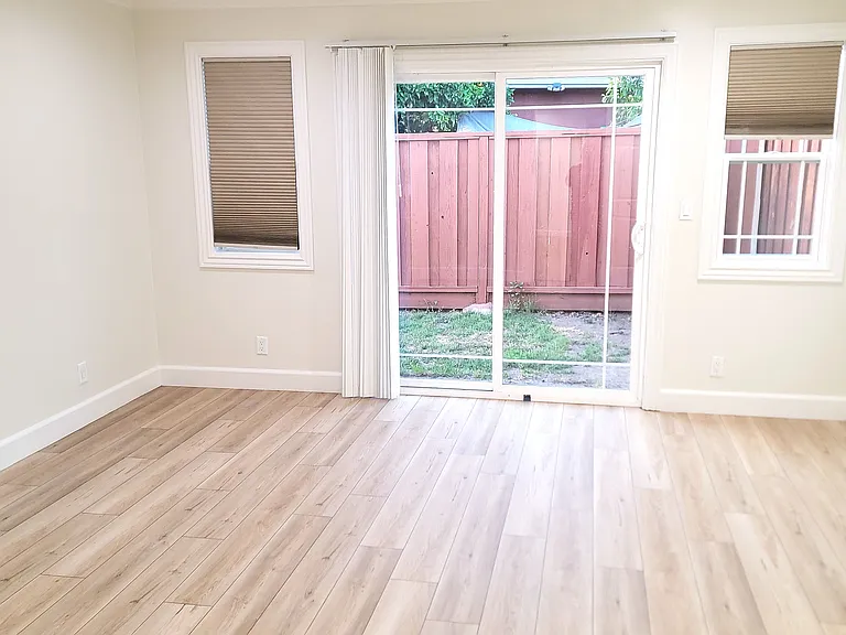 43146 Cedarwood Dr — Photo 4