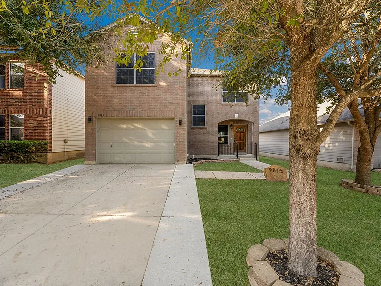 9815 Carswell Peak — Photo 1