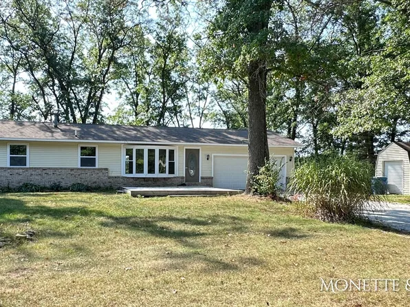 4237 Holton Whitehall Rd, Holton, MI 49425