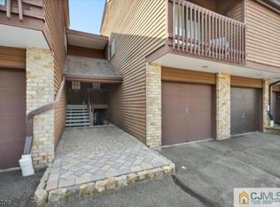 13 Meadowview Dr #1405, Annandale, NJ 08801