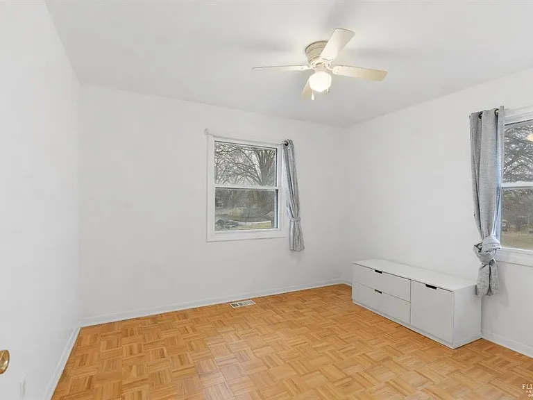 1333 Overlook Dr — Photo 14