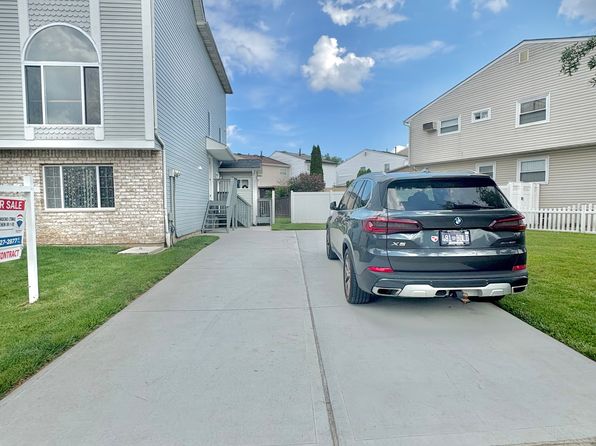 165 Crossfield Ave FLOOR 2