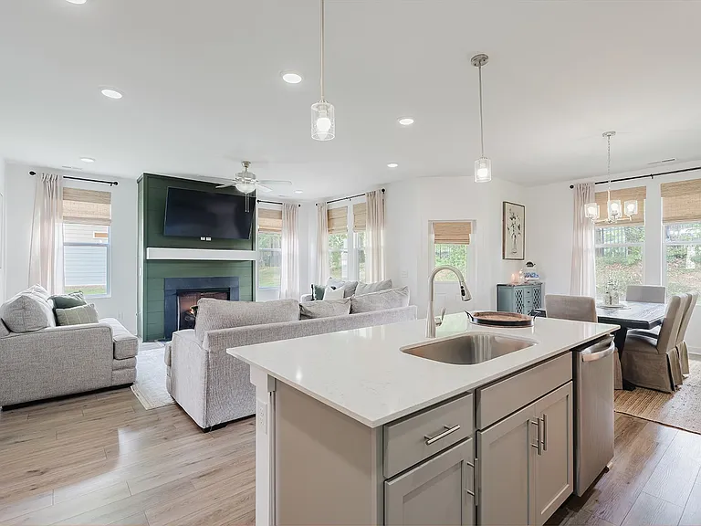 9016 Gant Dr — Photo 9