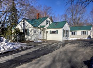 26 True St, Mechanic Falls, ME 04256