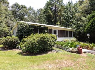 64 Legg Rd, Lumberton, MS 39455