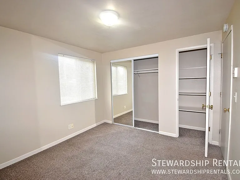 1170 Grant Aly #B — Photo 14