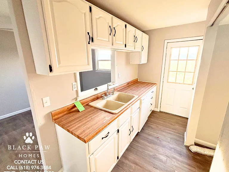 1905 Tyler Timmons Dr — Photo 3