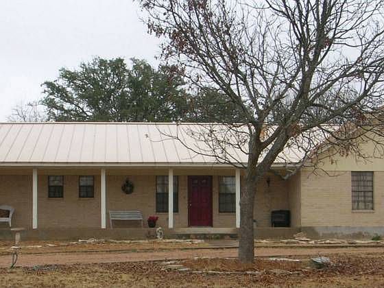 1st image of 137 Winding Oak Dr