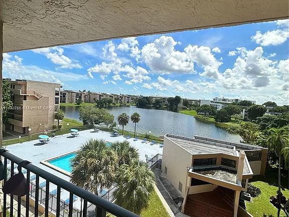 5th image of 8889 Fontainebleau Blvd APT 508