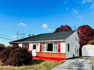 1202 Yellowstone Dr, Newark, DE 19713