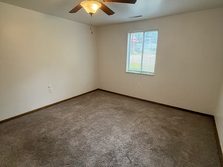 242 Noble Ave #111 — Photo 17