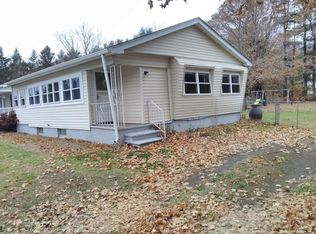 22 Eagle St, Ware, MA 01082